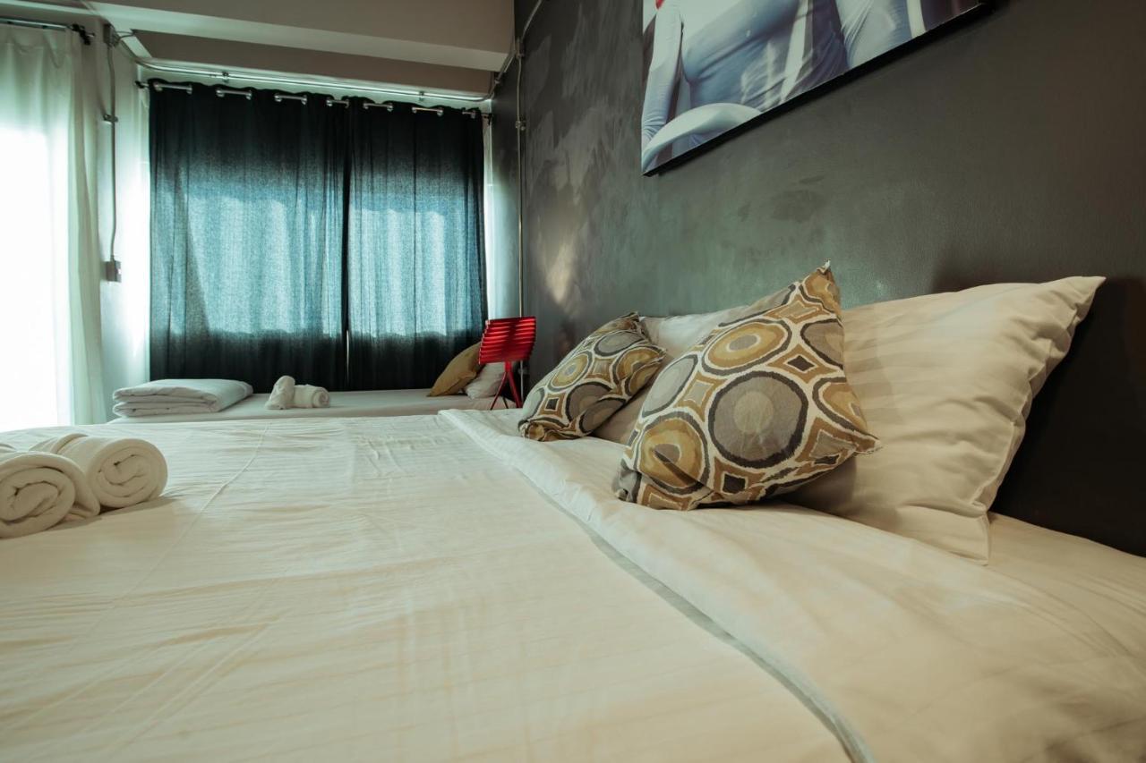 Bed and Breakfast Fashen Poshtel à Chiang Mai Extérieur photo