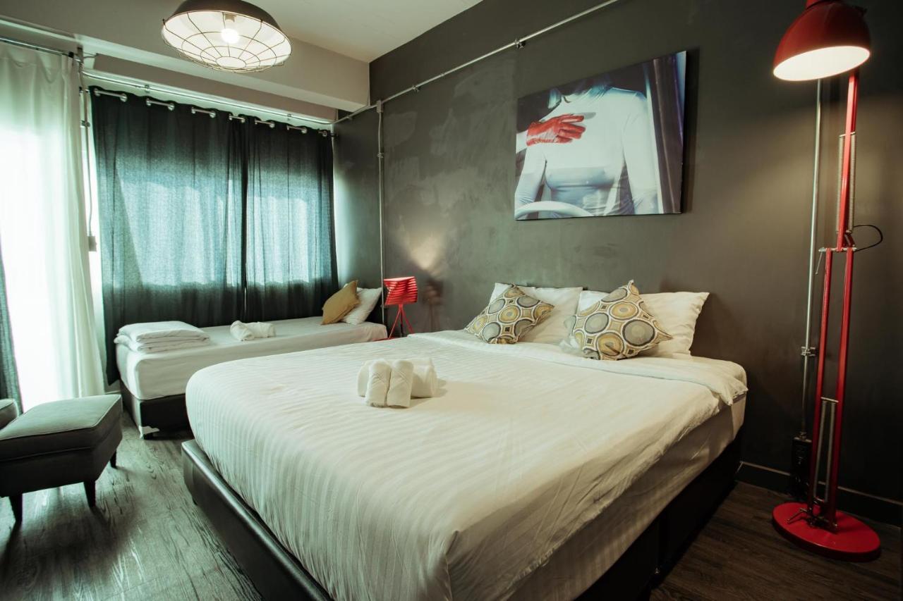 Bed and Breakfast Fashen Poshtel à Chiang Mai Extérieur photo