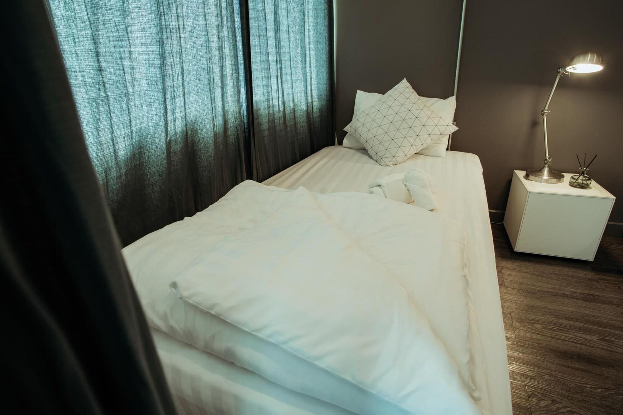 Bed and Breakfast Fashen Poshtel à Chiang Mai Extérieur photo